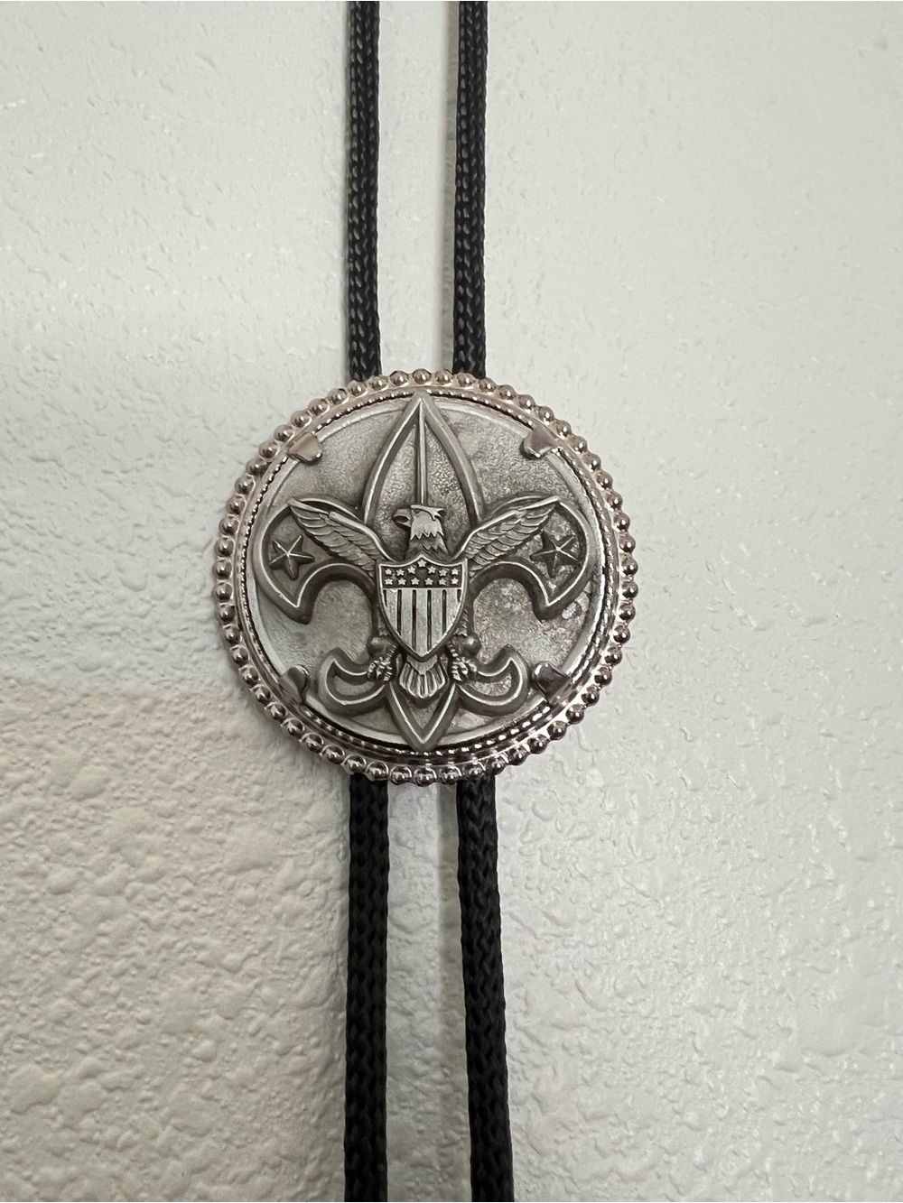 Boy Scouts Bolo Tie BSA Metal Medallion Fleur-de-lis Eagle Stars Stripes Shield